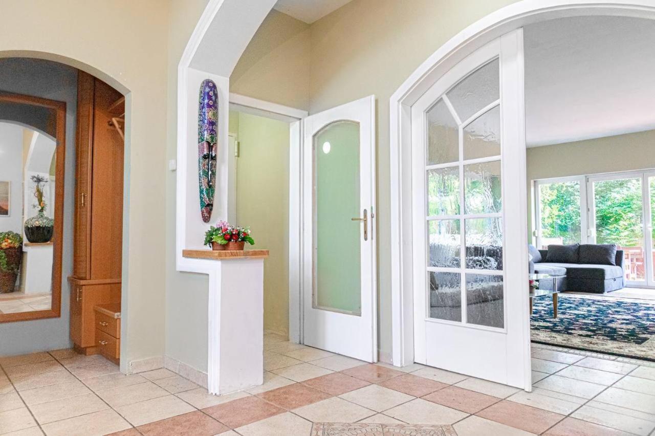 X Mar 2024 Comfortable In A Beautiful House Gd Villa Vienne