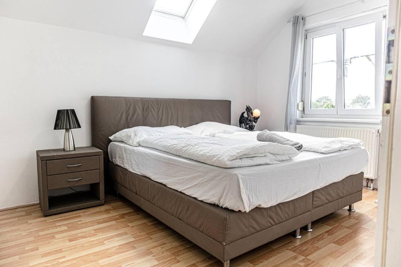 X Mar 2024 Comfortable In A Beautiful House Gd Villa *